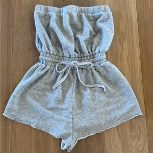 Lovers & Friends XXS Gray Strapless Romper with Drawstring Waist